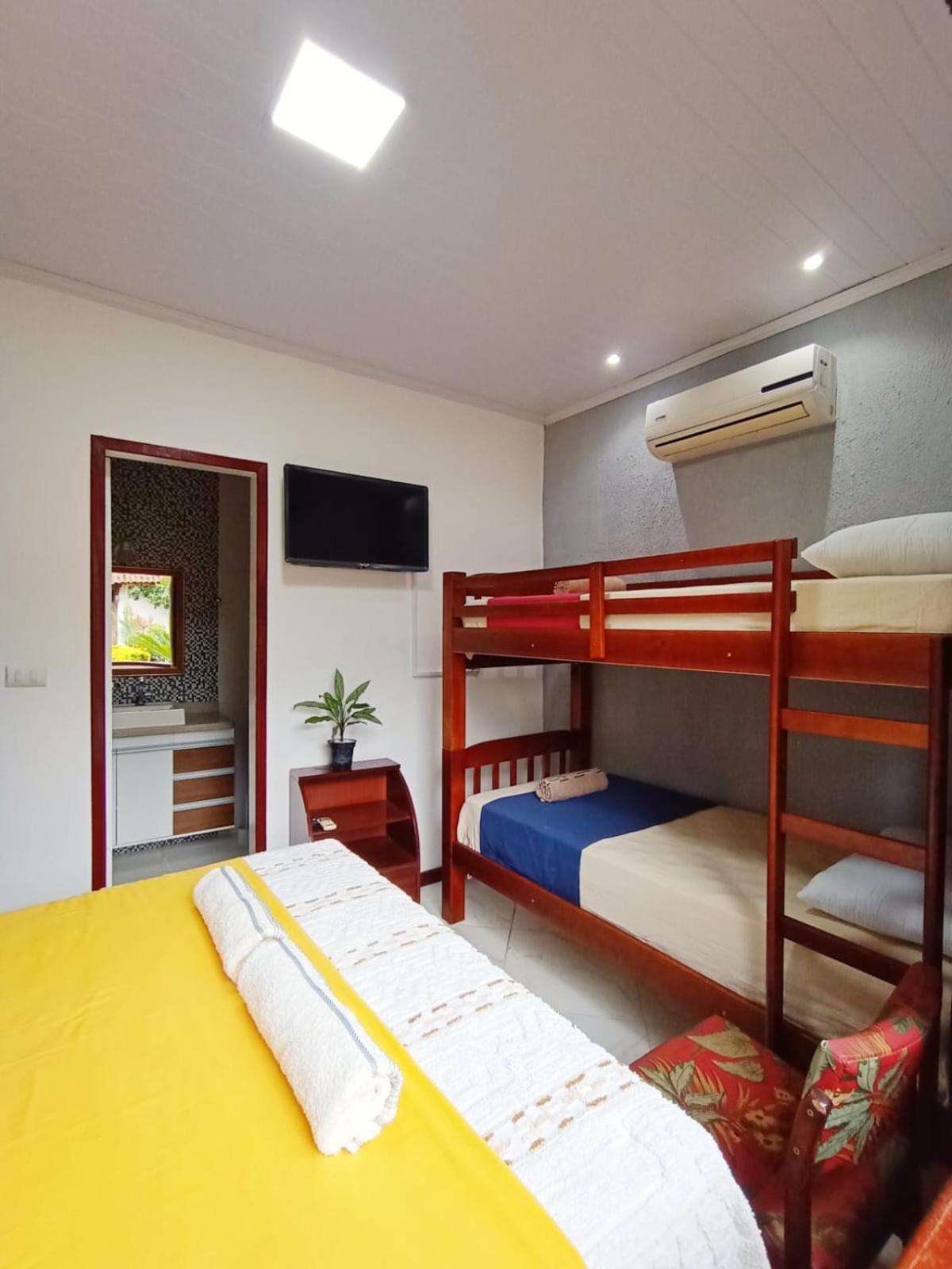 Pousada Hostel Legatum - Proximo A Br 101 E Boulevard Shopping Кампус-дус-Гойтаказис Экстерьер фото
